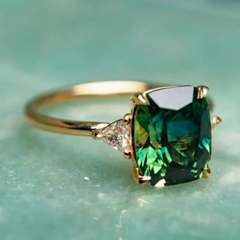 Elegant Square Emerald Ring Unique Joyas